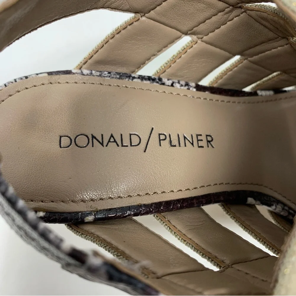Donald Pliner Kail Low Heel Gold Natural Sandal Size 5